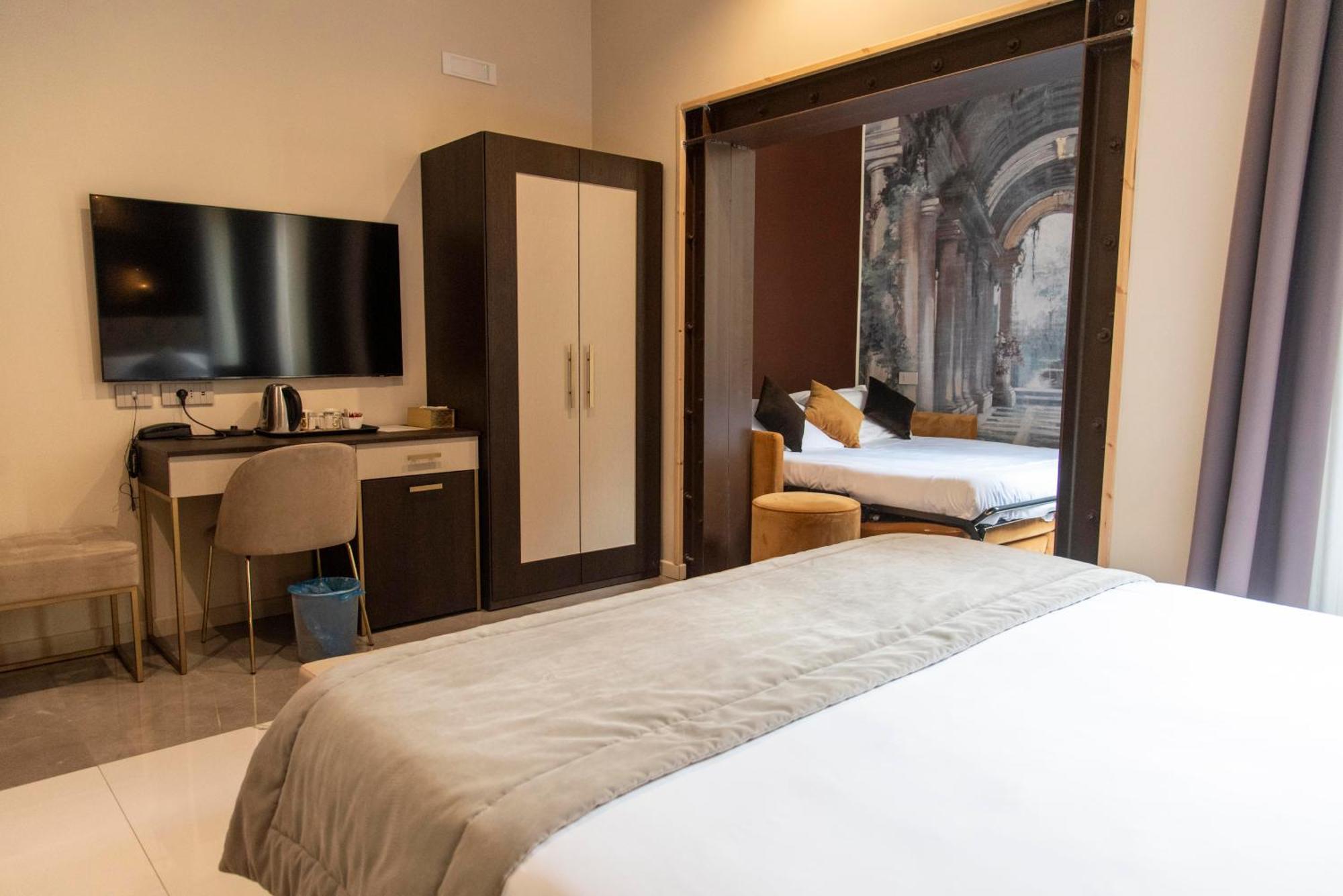 Adelaide Suite Dreams ローマ エクステリア 写真